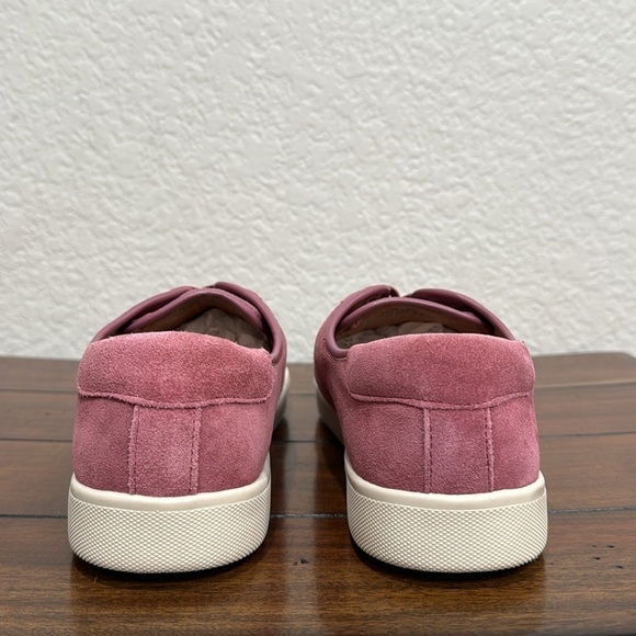 Vionic Jean Suede Slip On Comfort Sneakers  Size 8.5 - Picture 5 of 8